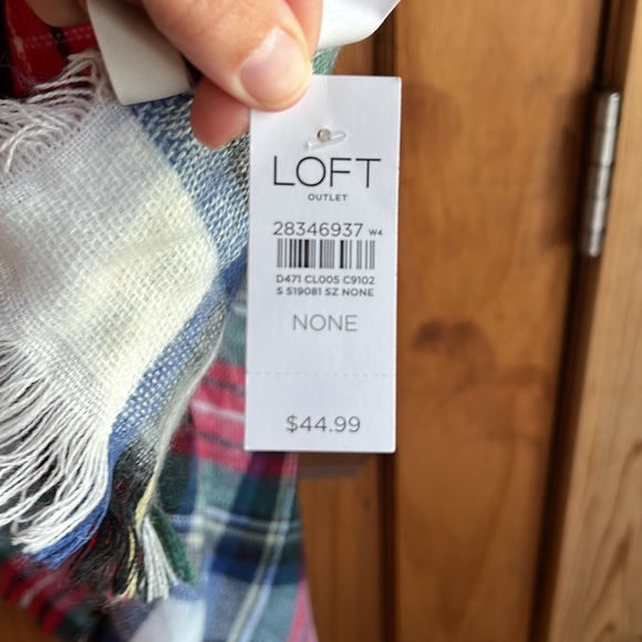 Scarf - Picture 2 of 2